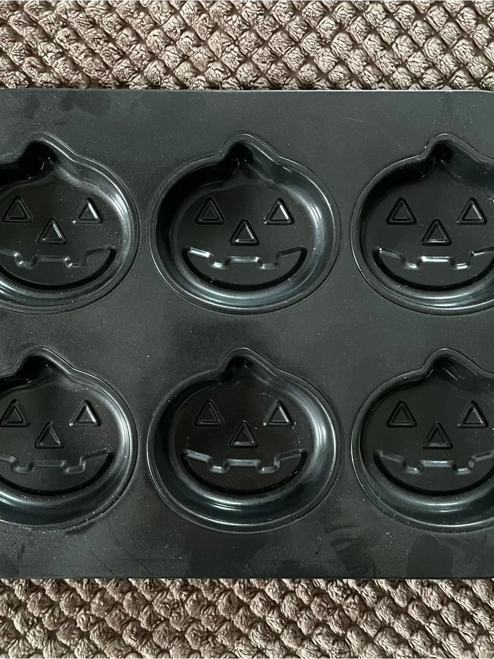 Holiday Cake/Cupcake Baking Pans Lot of 5